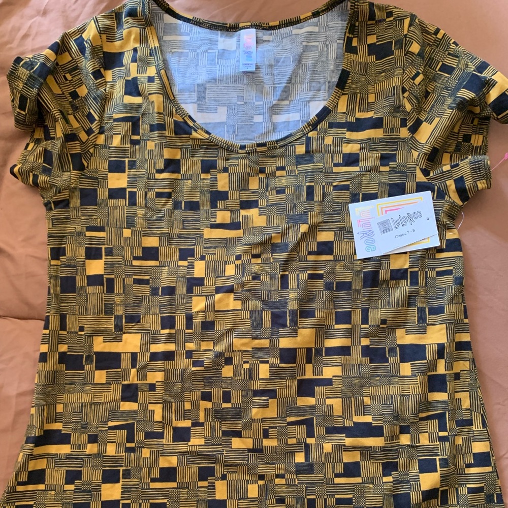 LuLaRoe Shirt